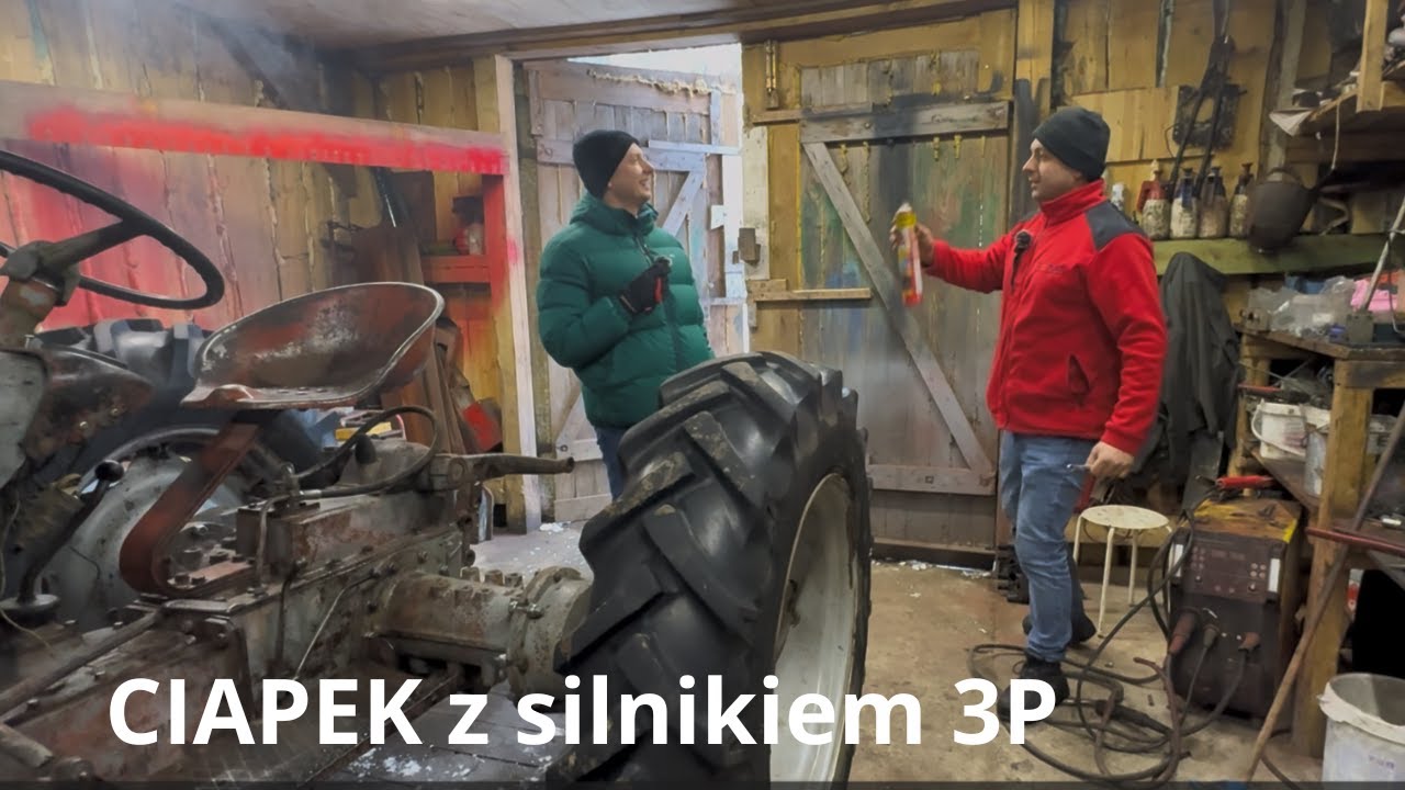 Kazik Kaszebe nie może odpalić silnika od 3p w Ursusie C330. Odwiedziliśmy jego warsztat.