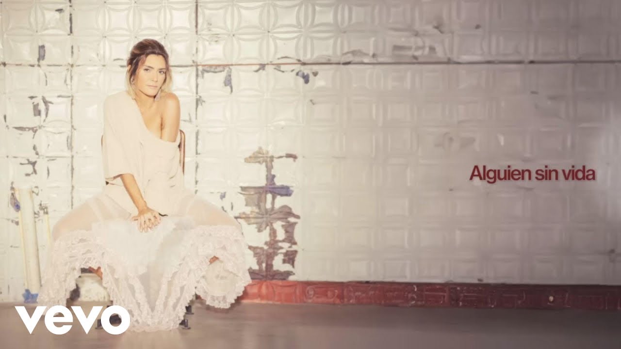 Kany Garc&iacute;a - Alguien (Letra/Lyrics)