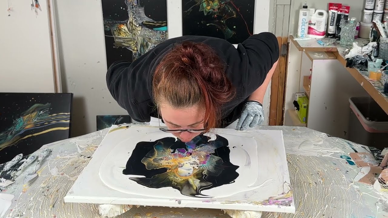 Acrylic pour can be changed after it dried. Criticizing my own work and taking consequences fluidart