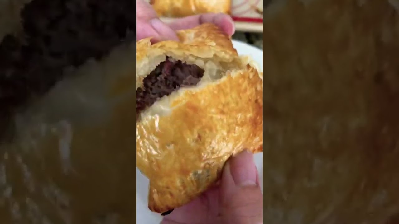Vietnamese Meat Pies | Pate Chaud | Banh Pate So