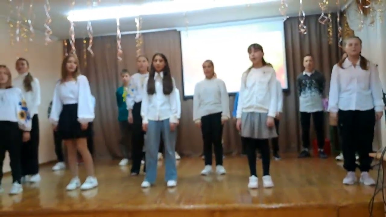 Просто заспівали..