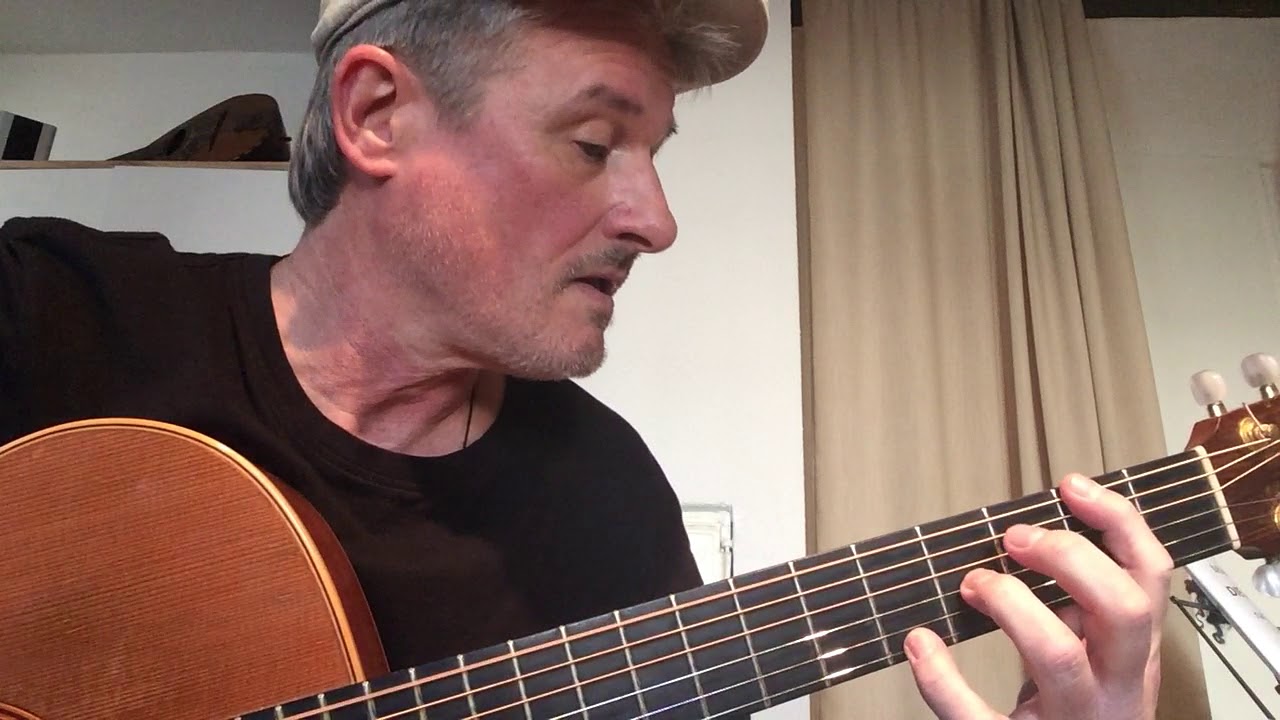 CASTLE DONOVAN ( Irish Jig ) for guitar in DADGAD, arranged and played by Chris Burgmann