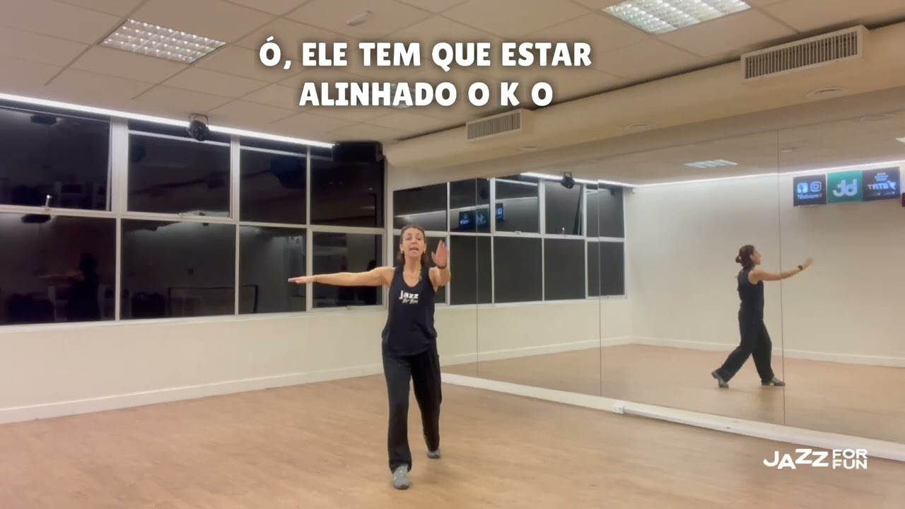 Pirouetta en dehors no Jazz Dance