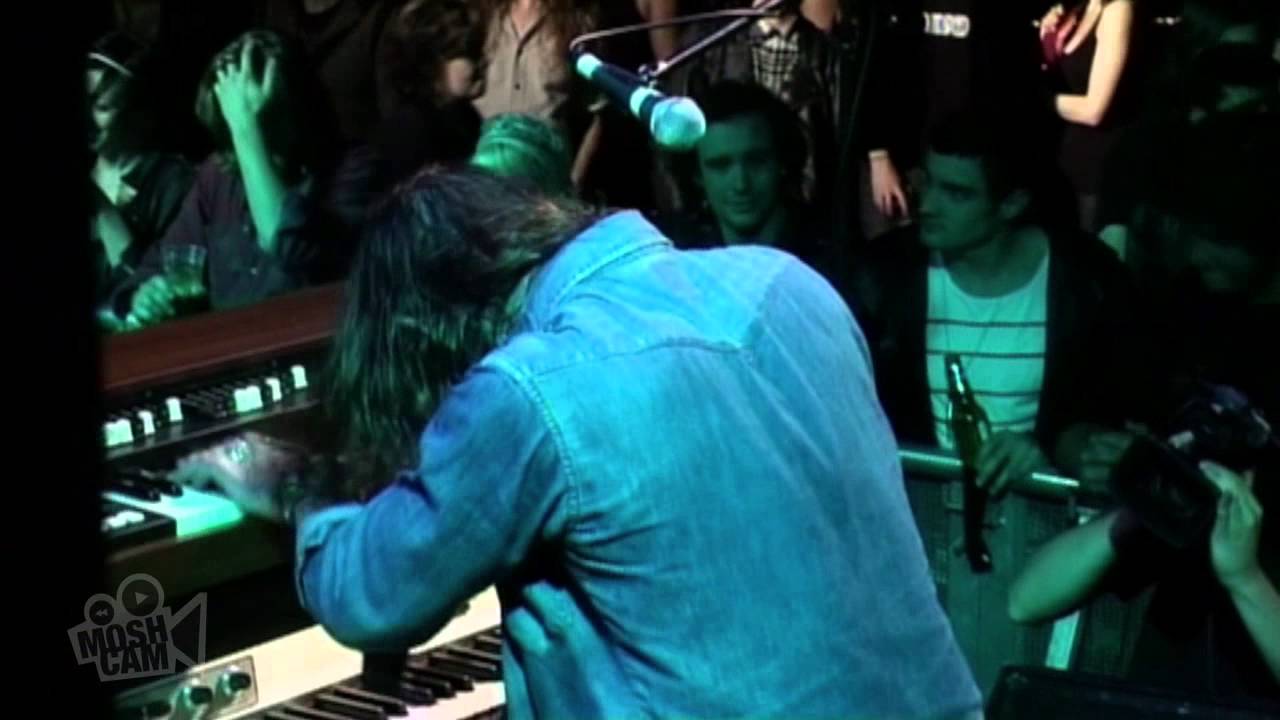 Black Diamond Heavies - Poor Brown Sugar (Live in Sydney) | Moshcam