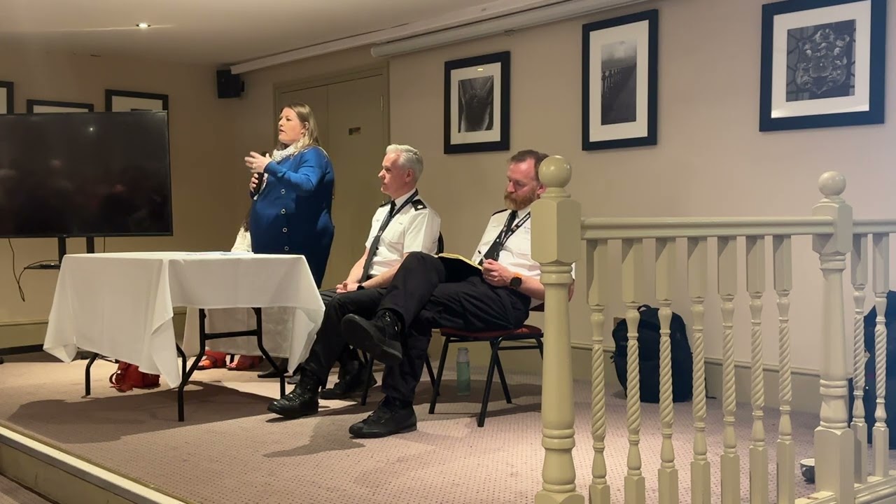 The Hampshire & Isle of Wight Police Commisioner visits Ryde
