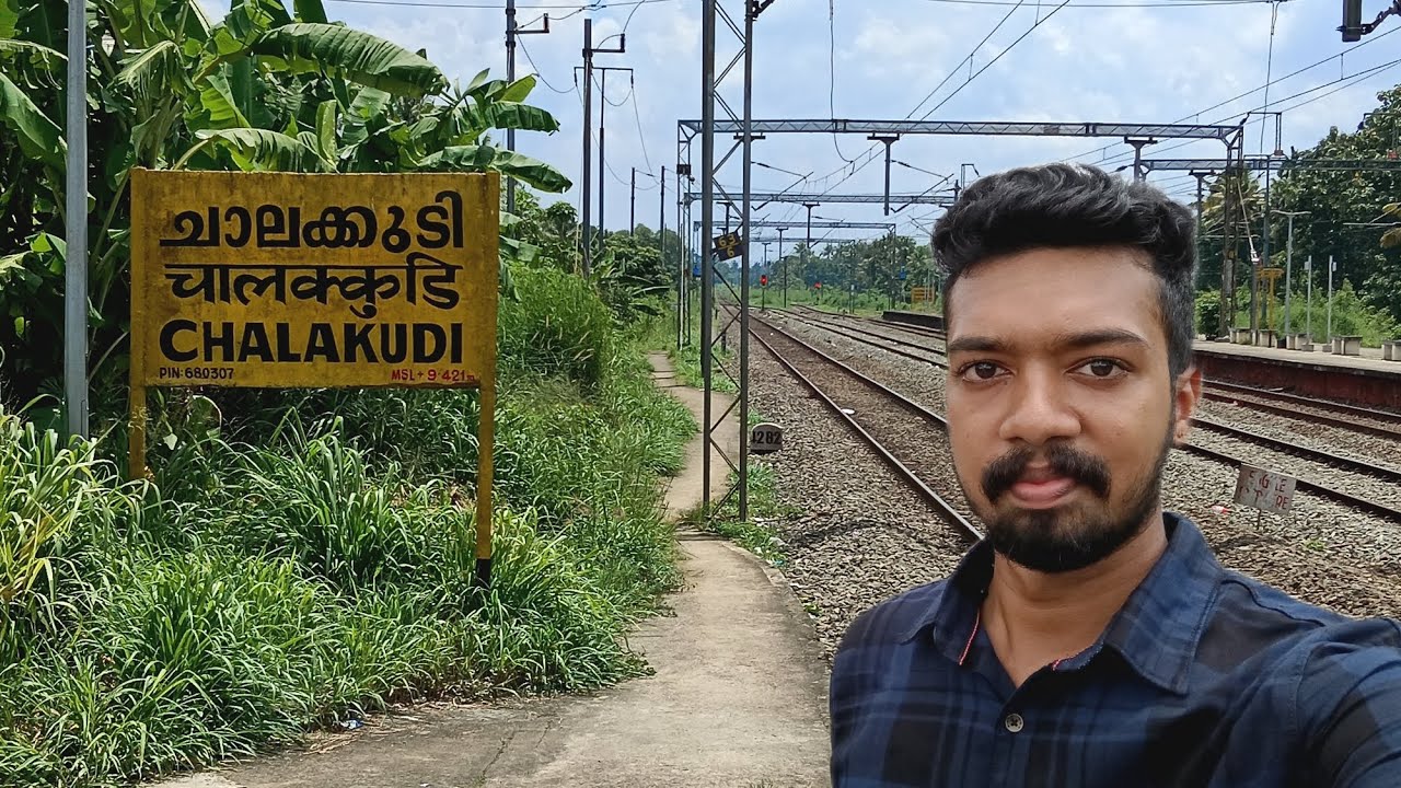 Train Spotting Vlog - 9 / Chalakudi Railway Station
