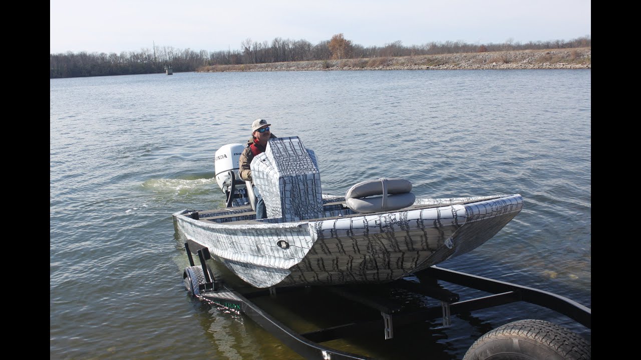 Walk around on a brand new 2021 Gator Trax 18x62 HD Center Console with a Honda BF150 4 stroke.