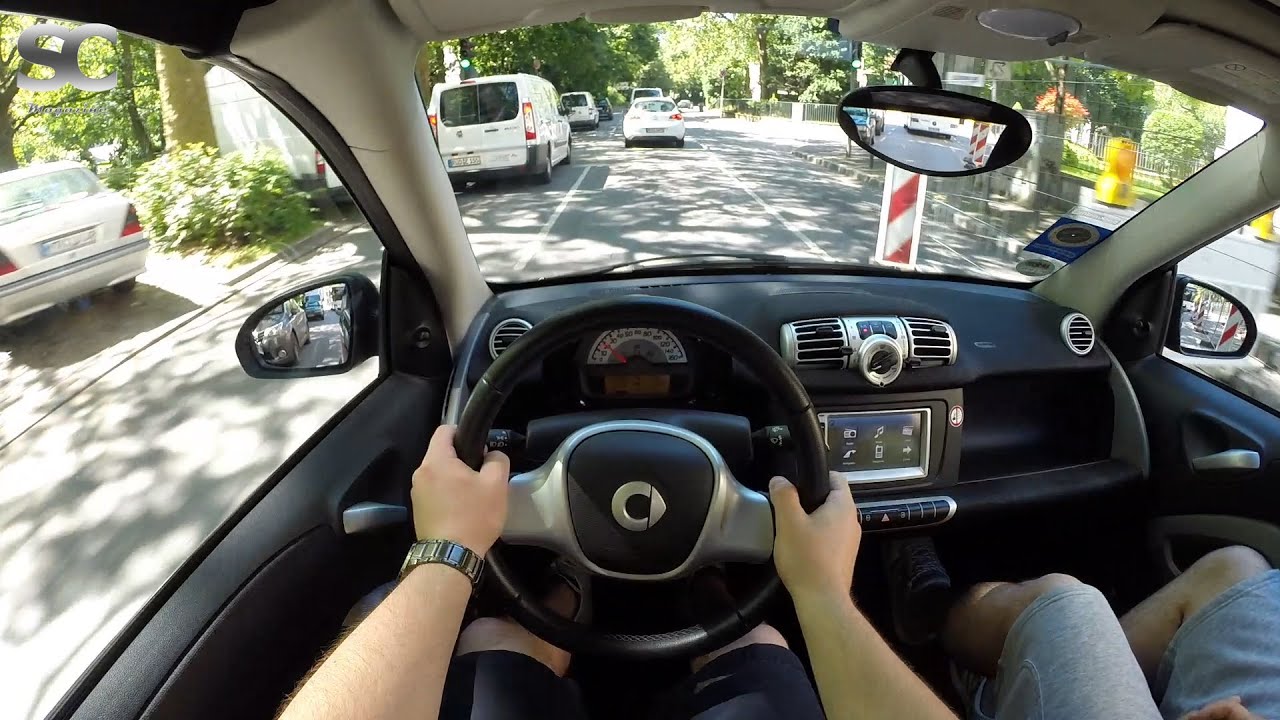 Smart fortwo 1.0 mhd Cabrio (2013) - POV City Drive (Top up)