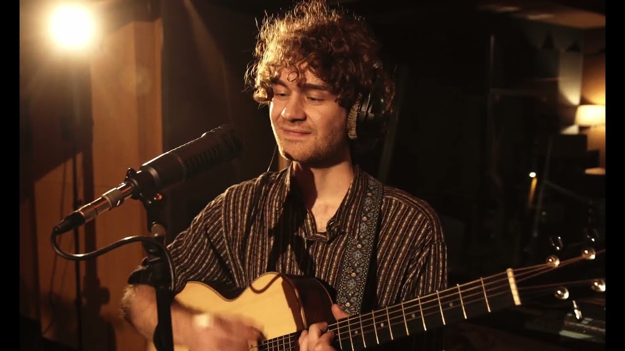 Bleu Couard - La Surface de l'Eau [Live Session @ Midilive]