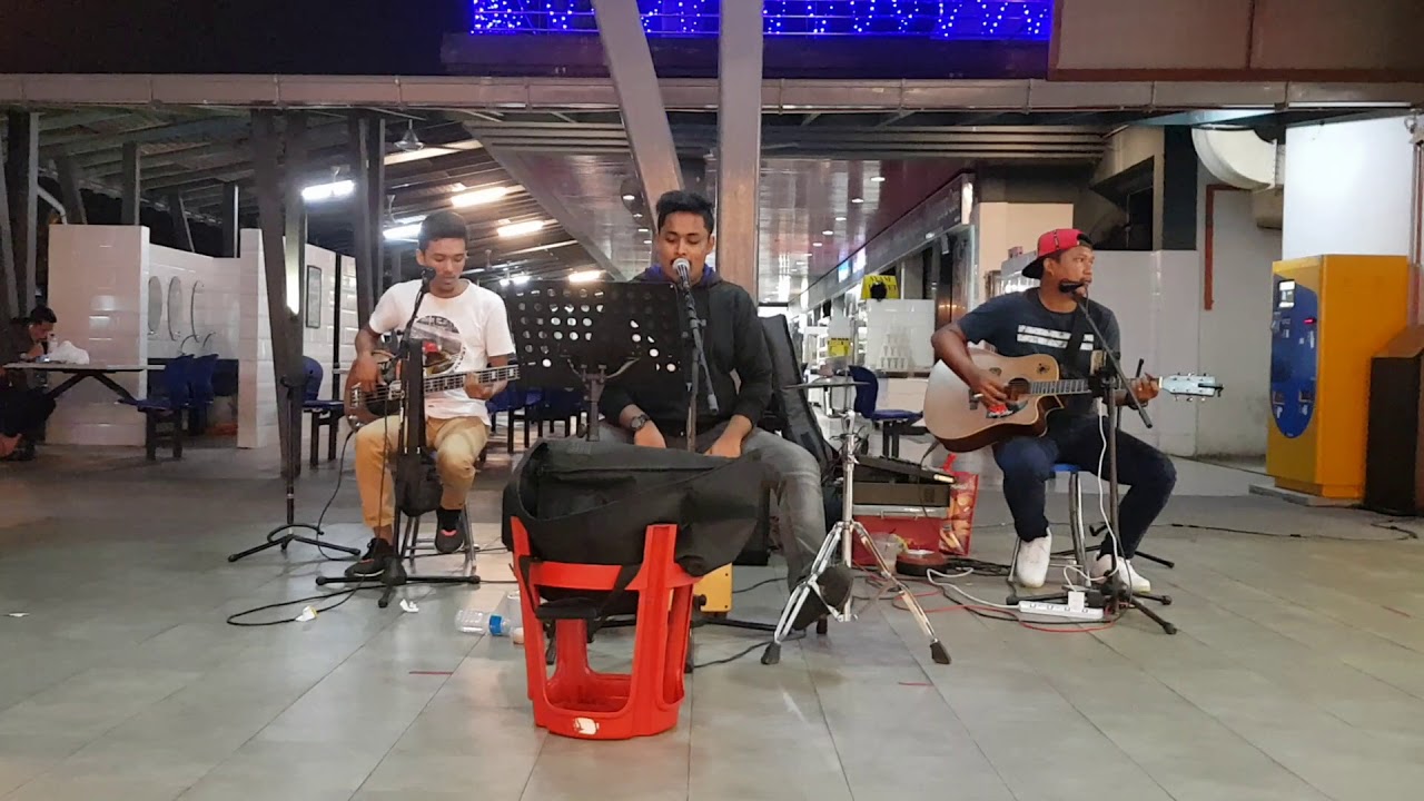 Perfect - Ed Sheeran (Cover By One Avenue Buskers)
