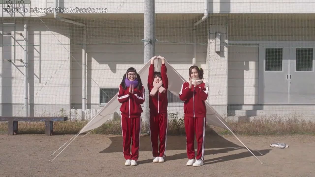 [Yuru CAmp Live Action] outdoor club and tarpaulin,
