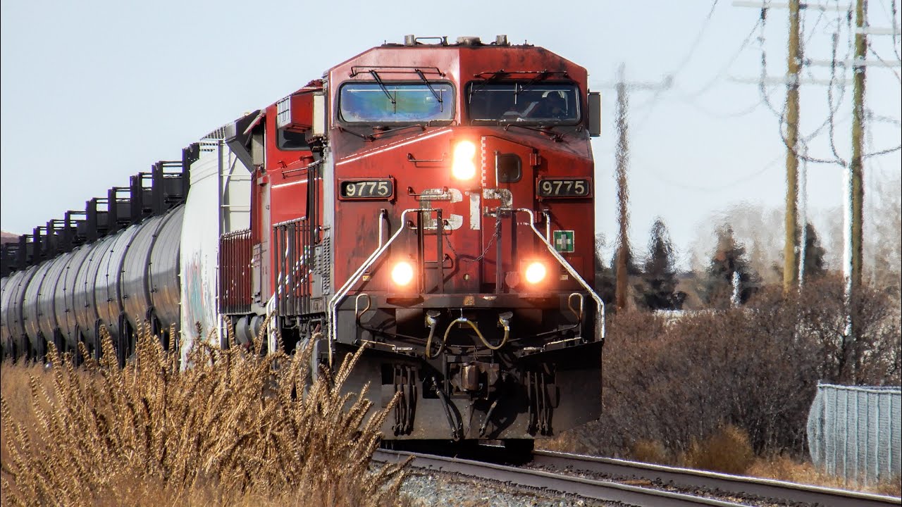 CP 9775 Leads CP Manifest + Grain Train South through Airdrie AB