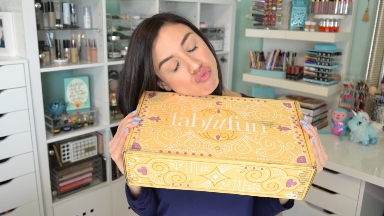 FabFitFun Unboxing | Spring 2017