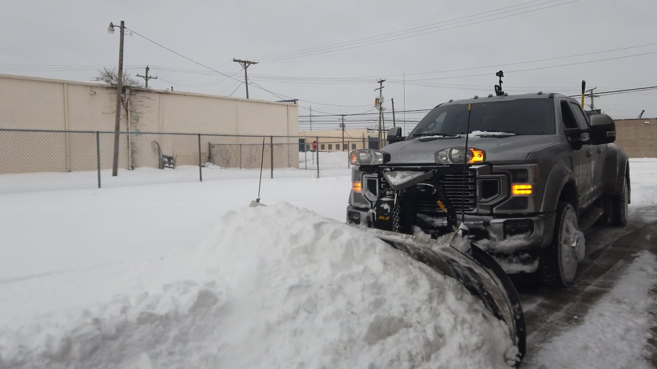 F450 plowing 8 inches of snow!