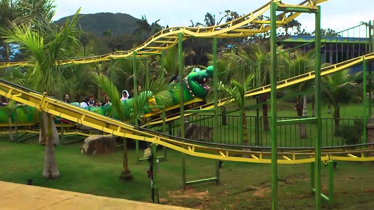 Montanha Russa de bebê no Beto Carrero