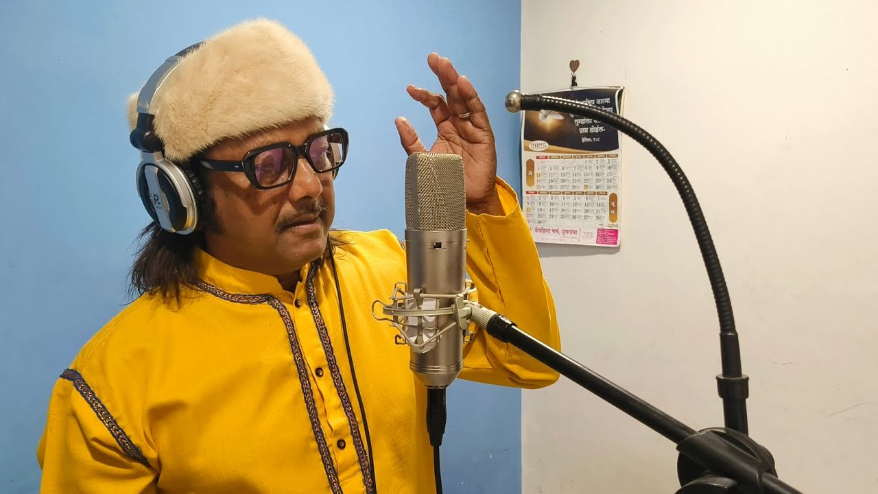 Husn Ki Vadiyon Mein Kishore Kumar Song By JaiKumar