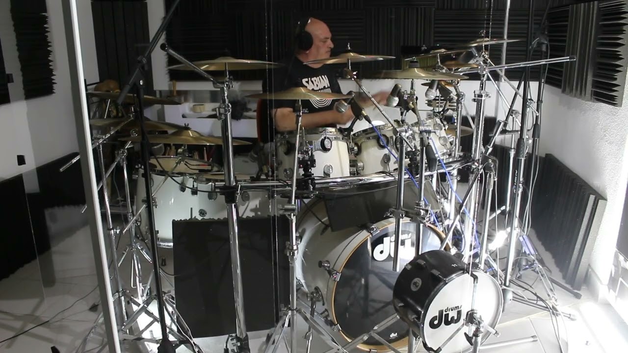 MICHAEL JACKSON  billlie jean  DRUM COVER