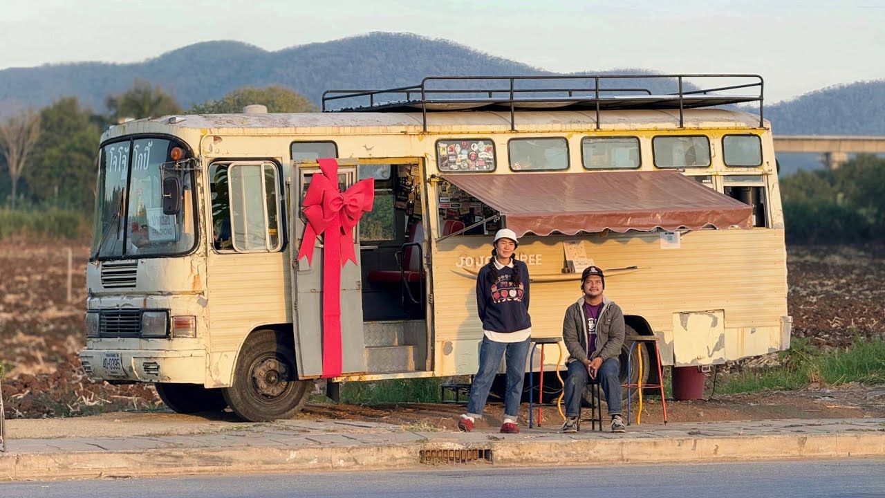 Cafe Vlog Mini Coffee Shop Truck Bar Girl Barista Bus Mobile Kopi Kaffee Wagen Relax Documentary