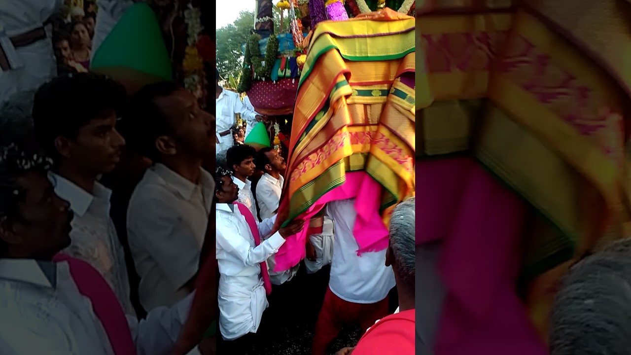Aashrihal kempamma devi theru.C.N.HALLI.T.Q