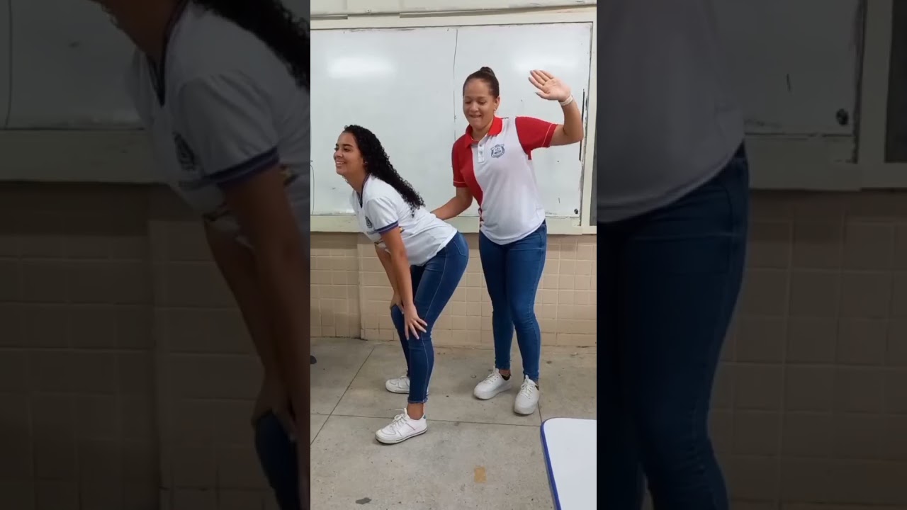v&iacute;deo clipe na escola kkkk #shorts #escola #ludmilla #videoclip