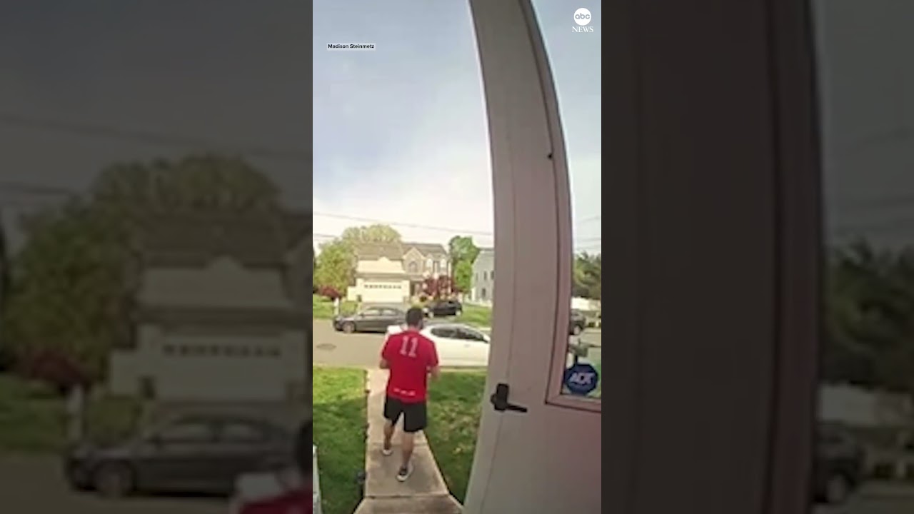 A pizza delivery driver's quick thinking ends a high-speed chase in Pennsylvania