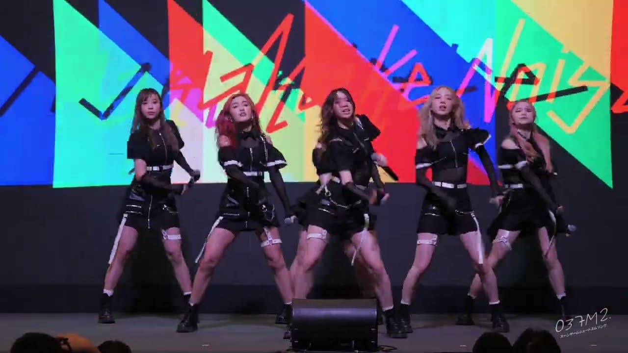 BNK48 - Make noise @ BNK48 12th Single Believers Roadshow Mini Concert [Overall 4K 60p] 221002