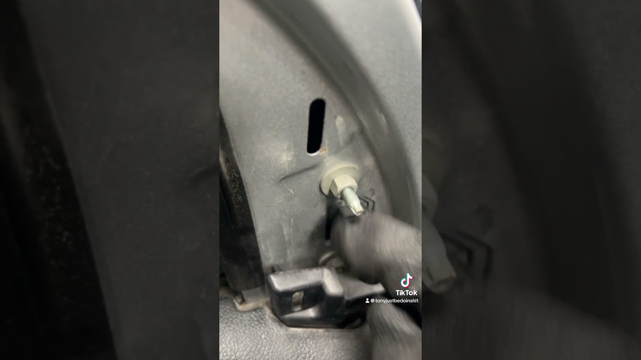 2019 Explorer side view mirror removal #ford #explorer #driver #sideview #mirror #teardown #chopshop