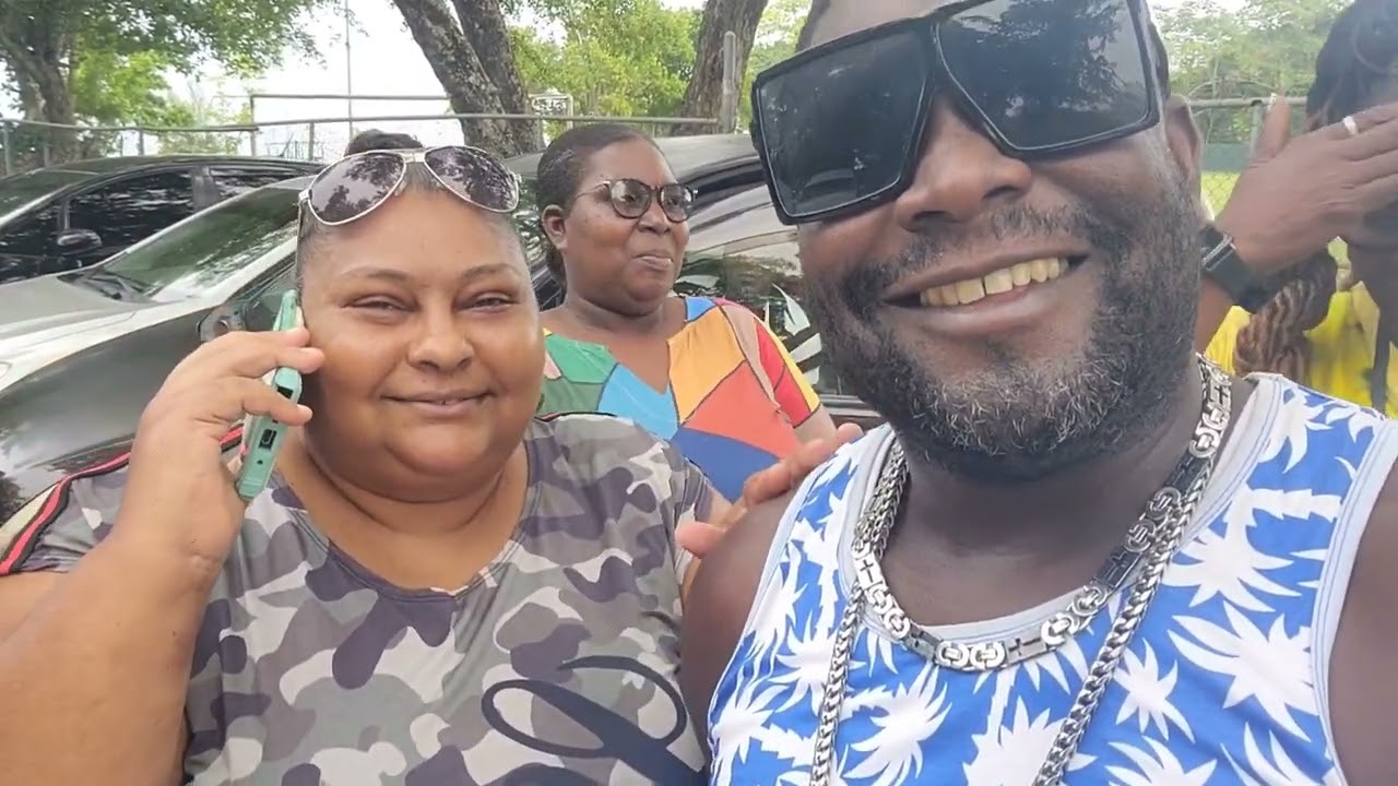 @USA jamaica 🇯🇲 YOUTUBER LIKE UP IN NEGRIL 7 MILES BEACH ⛱️ #vrialvideo