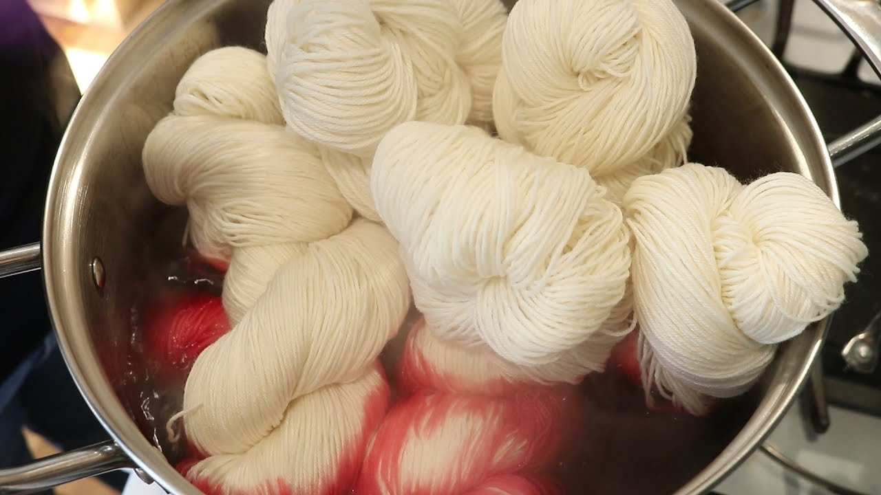 Dyeing a Twisted Skein 3 Times for a Subtle Variegated Colorway - 2019 Chanukah Night 7