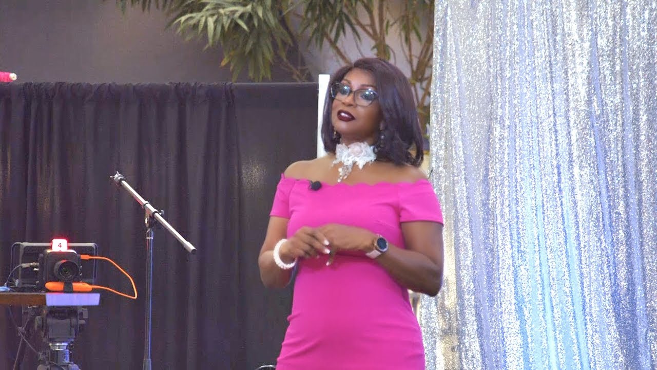 S1 EP9 Undiscovered Talent With Kelly Finale Part 2 Mall 1