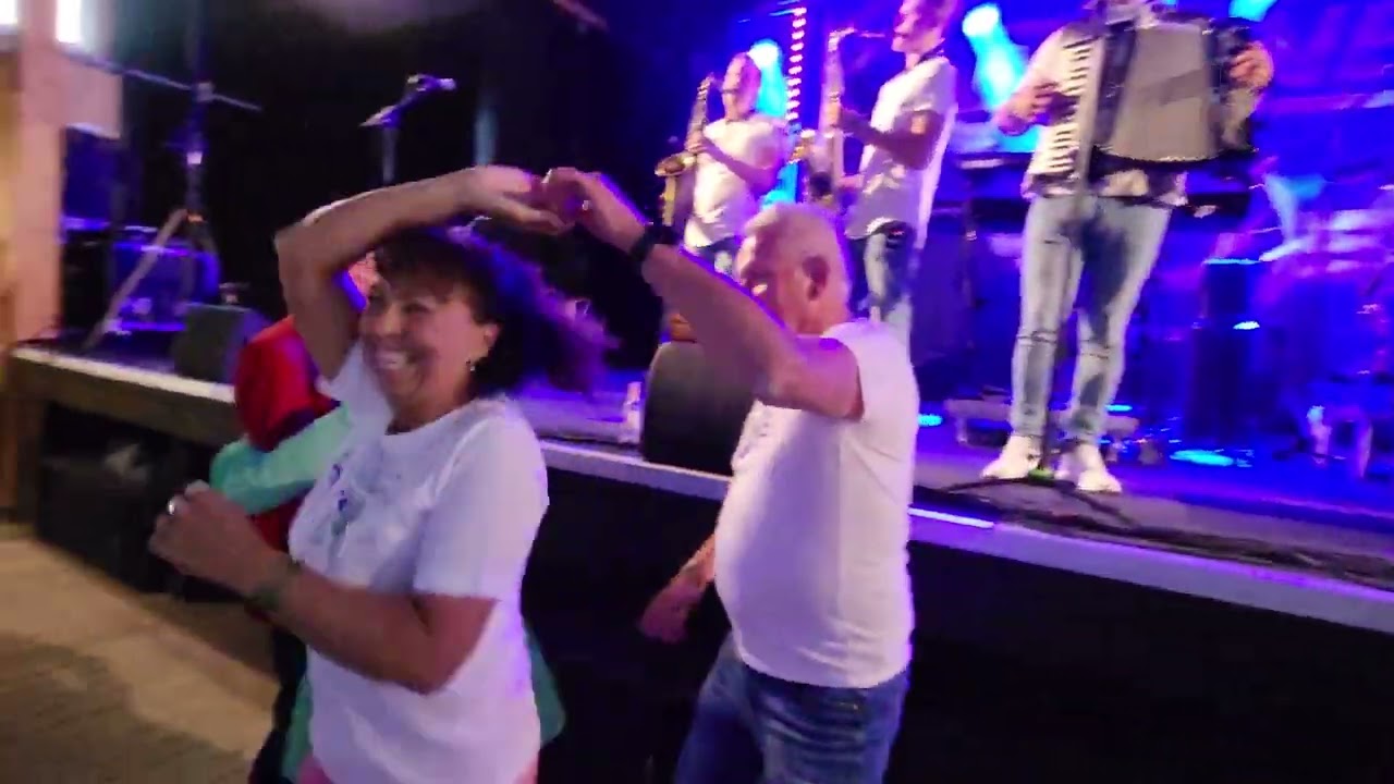öppna dina ögon med Donnez på Lavvotunet Dokka Camping 17.5.24 Dansnytt Vigdis Øie
