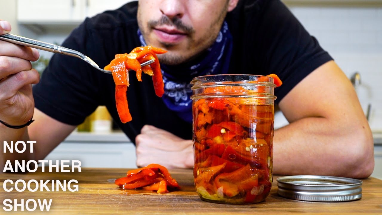 these ITALIAN ROASTED RED PEPPERS go great on sandwiches