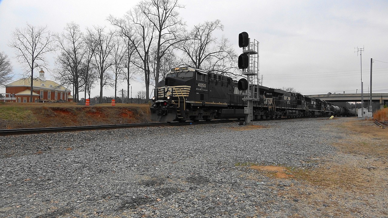 NS 368 with a good array of power in Stockbridge, Ga.