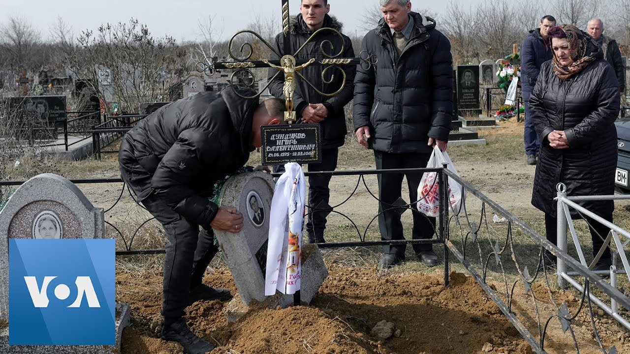 Ukranian Soldier Buried in Mykolaiv After Bombing
