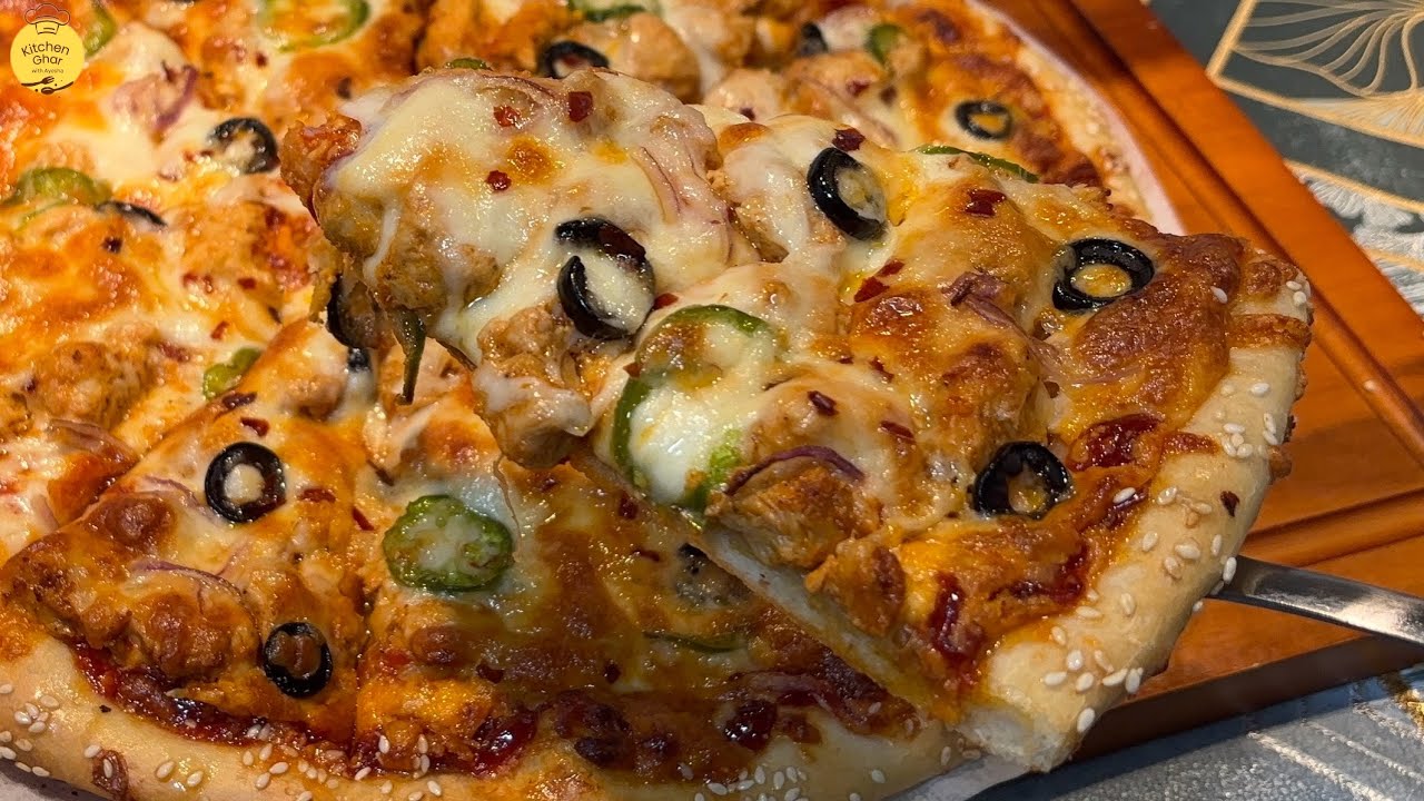 Chicken Tikka Pizza at Home | Soft Crust, Juicy & Cheesy