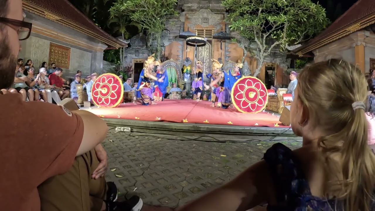 10.26  王宮ダンス