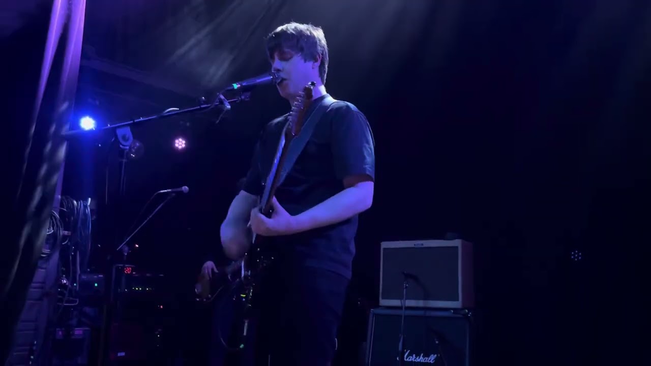 Zombieland by Jake Bugg performed Live in Concert