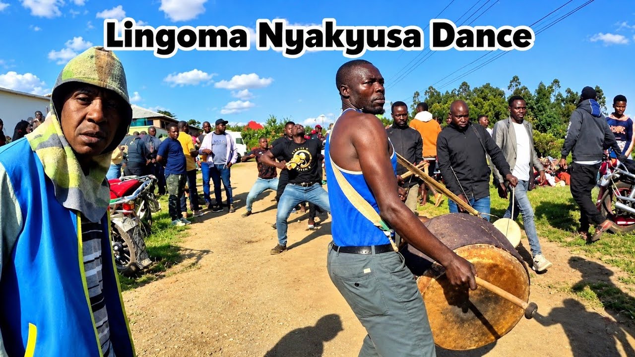 This is a Nyakyusa Dance,hii Ngoma ni balaa tupu