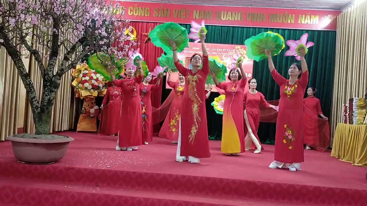 Điệu múa hay của CLB VN-DS Tràng đà 1- CN Tường Vân 