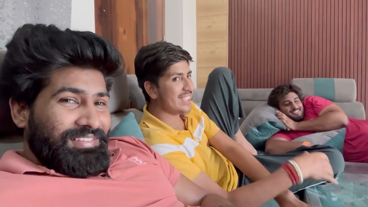 Vlog kiyo nhi aare mere 🥹aaj bhaiyo ke sath kari masti 😂Sandeep ke lge dast 🤪aaj katva diye baal 🔥♥️