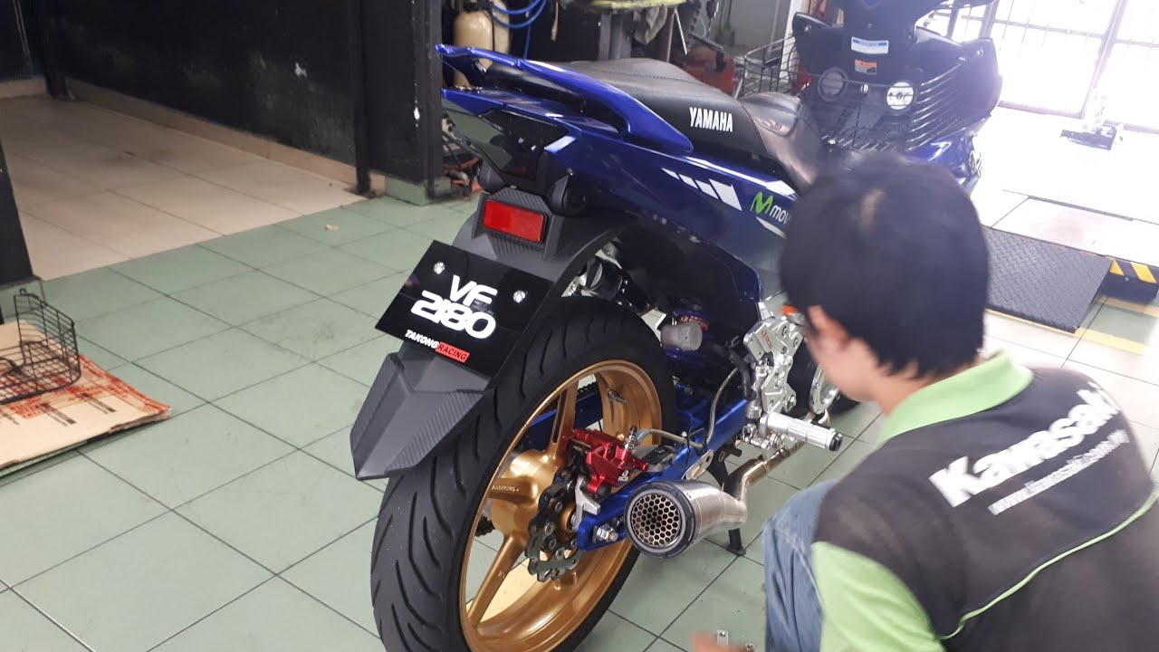 CABUT FOOTREST Y15ZR