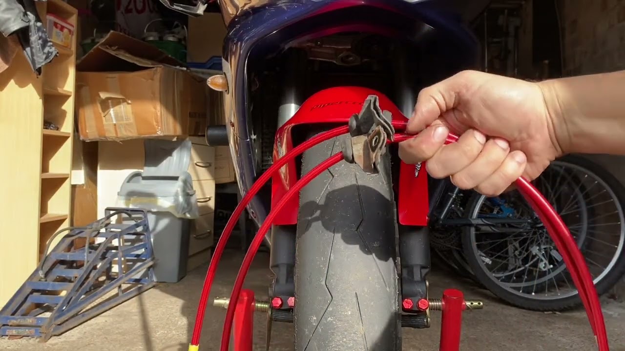 Honda CBR 929 RR Fireblade Front Brake Lines Replacement (Hel)