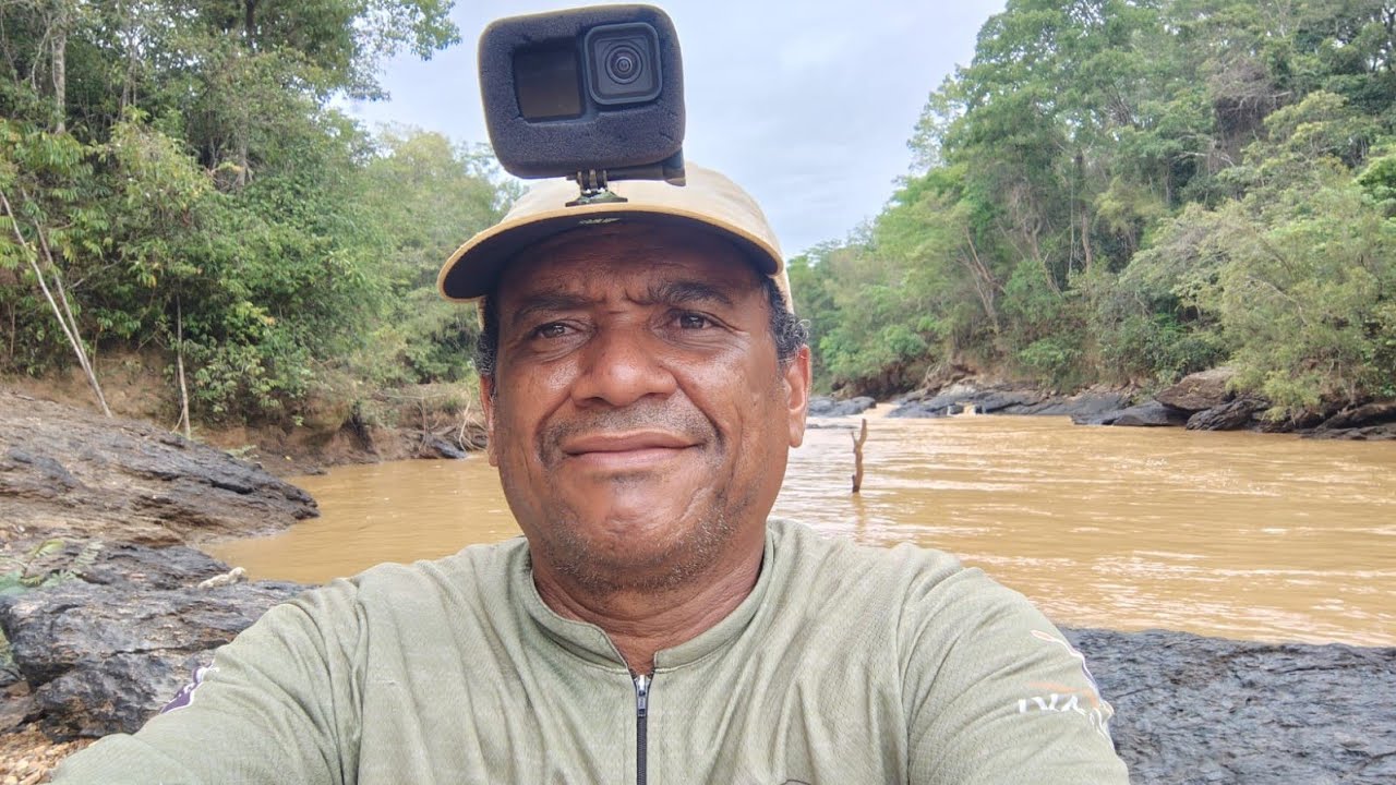 Pescaria no rio arreia com muita aventura e o rio tava muito surgio