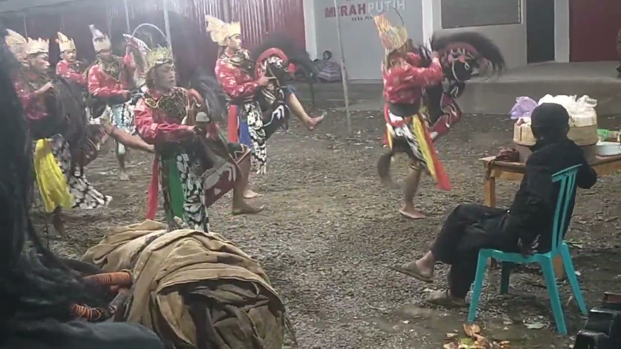 Kebo Kuning Pasar Peniron