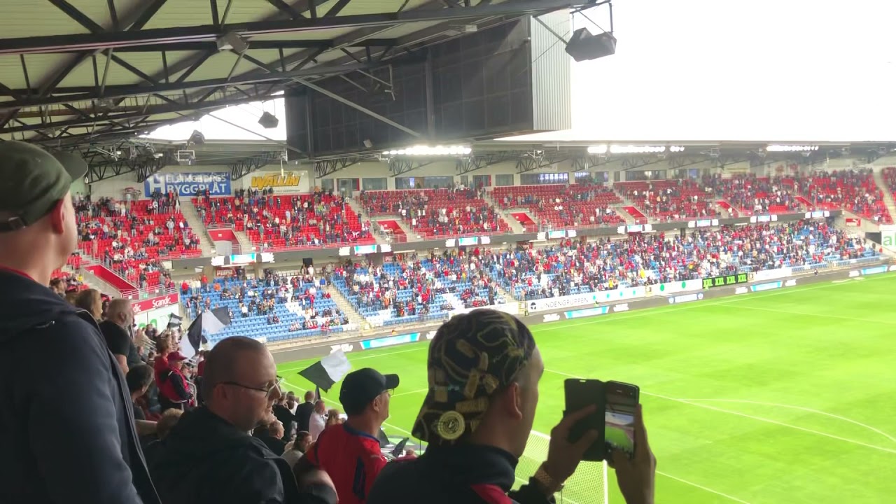 Helsingborgs If hymnen mot Landskrona BoIS ( derby )