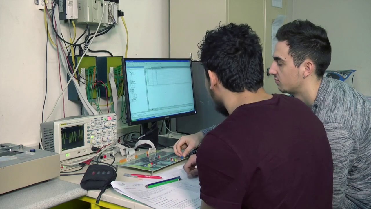 Présentation du DUT GEII de l'IUT de Vélizy