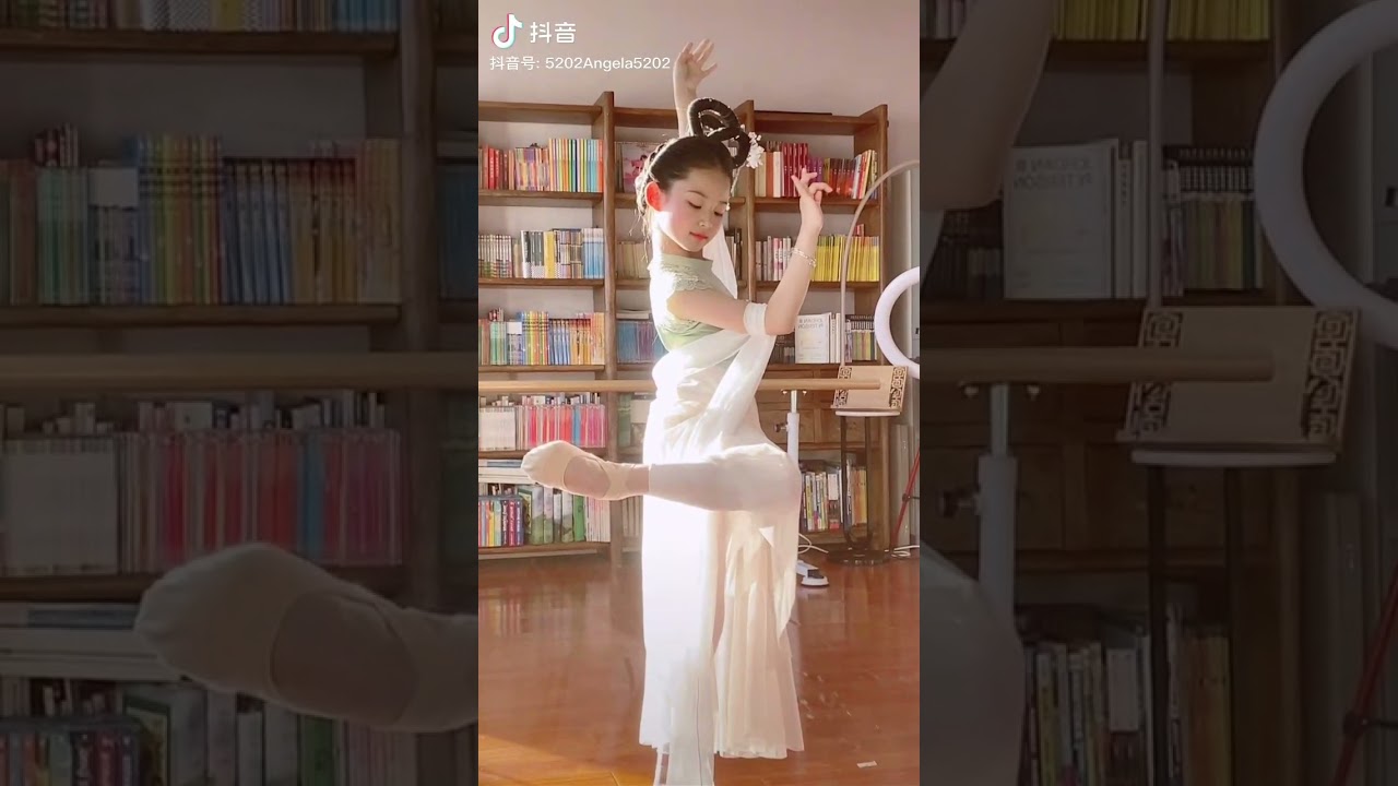 TikTok new trending  Douyin Chinese dance รวมการเต้นรำจีนโบราณสุดสวย 霍元甲