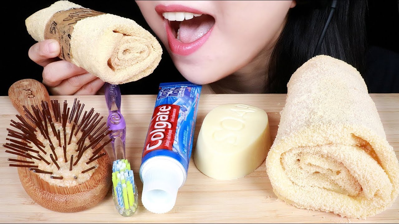 ASMR EATING SOUNDS Edible Hair Brush, Edible Toothpaste, Edible Soap, Edible Towel | Food Prank 咀嚼音