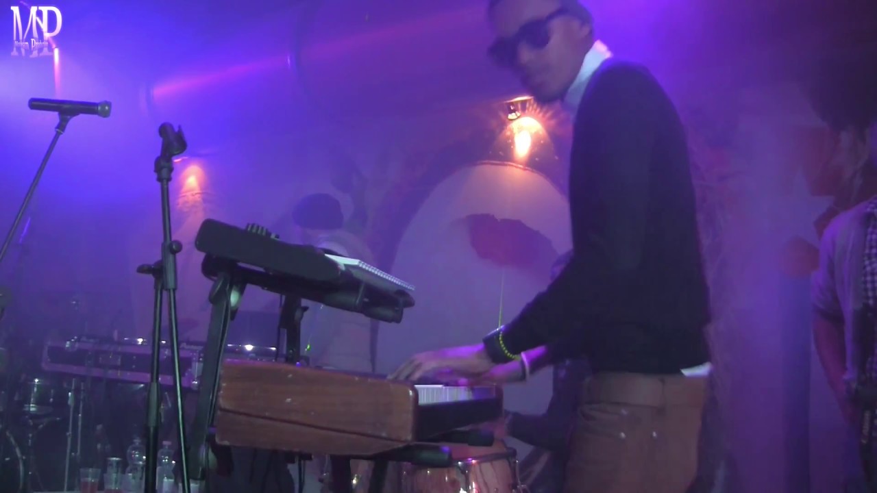 Los Desiguales - Intro Concierto (Live)