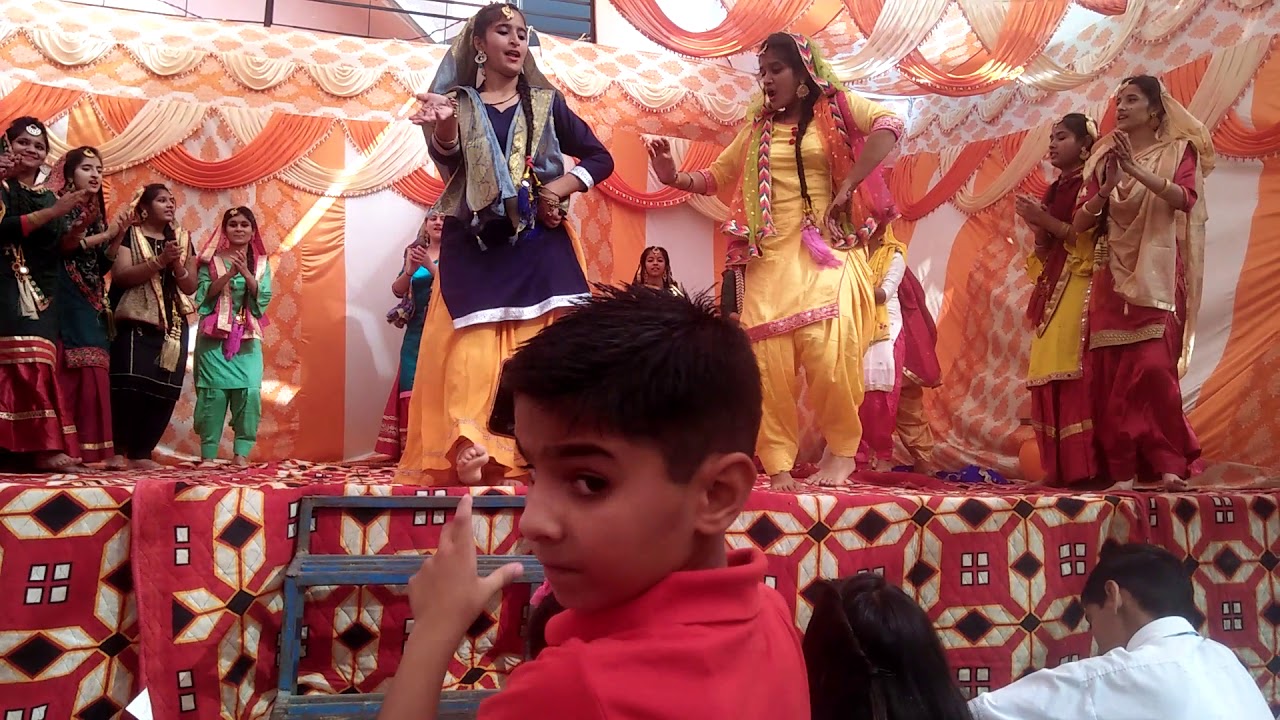 Gidda performance by Great way school +2 girls 2019 batch
